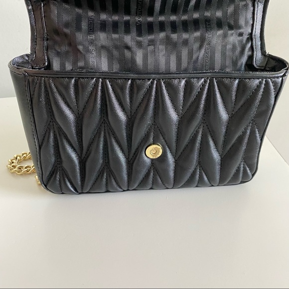 Victoria Secret Crossbody Chain Purse - Picture 5 of 10